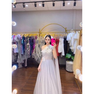 ĐẦM MAXI DẠ HỘI LỆCH VAI LÔNG VŨ