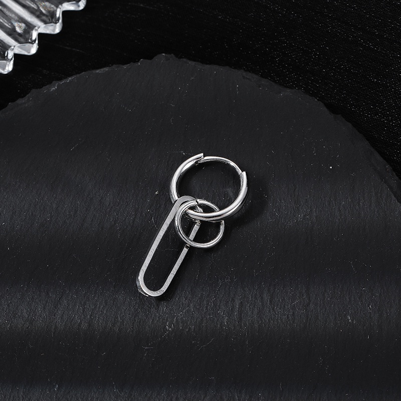 Khuyên tai hình kẹp giấy phong cách hiphop cá tính 19A1612