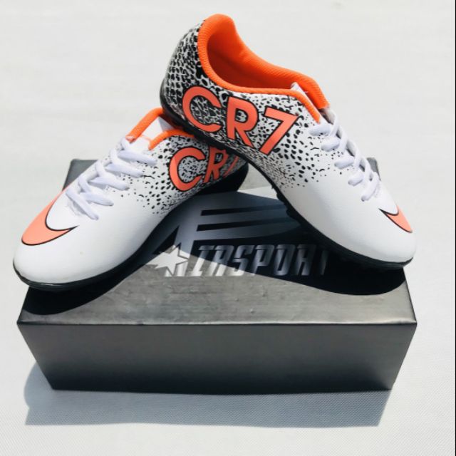 GIÀY ĐÁ BÓNG TRẺ EM CR7