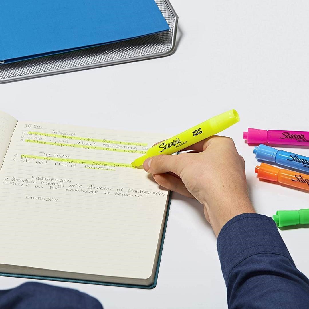 BÚT DẠ QUANG THÂN TO MỰC KHÔNG LEM Sharpie Tank Highlighters Assorted Colors, Chisel Tip Highlighter Pens