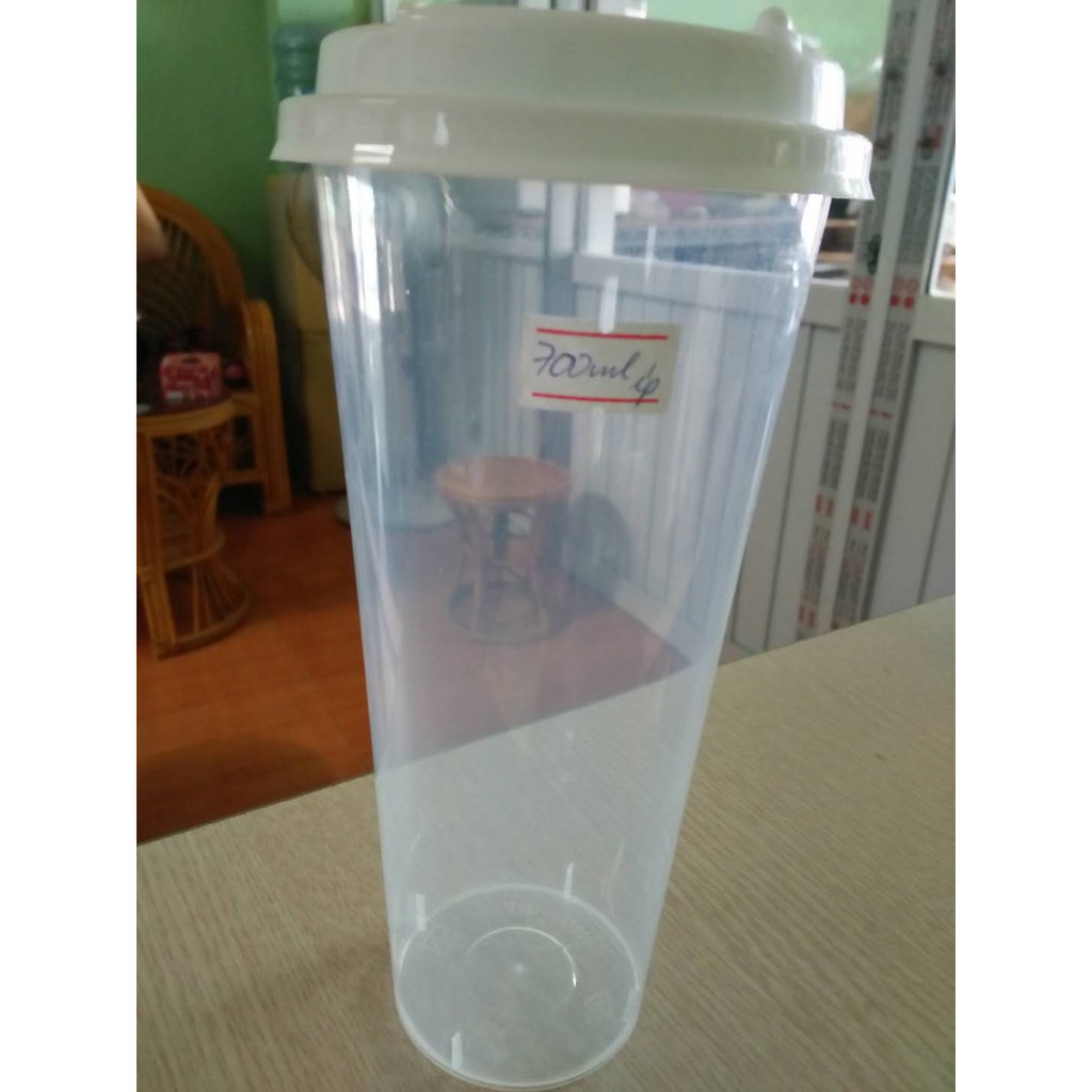 Cốc nhựa 700ml, có nắp