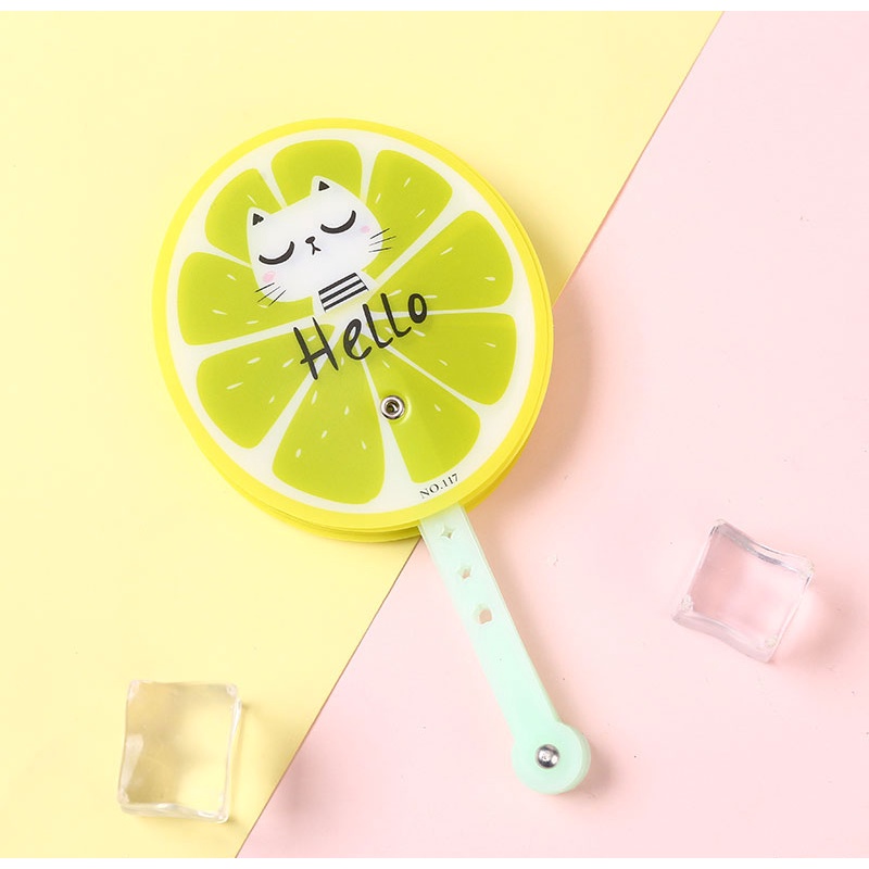 PVN42612 Quạt nhựa cầm tay mini hình tròn loại đẹp nhiều họa tiết trái cây du lịch đi học đi chơi Giá Rẻ