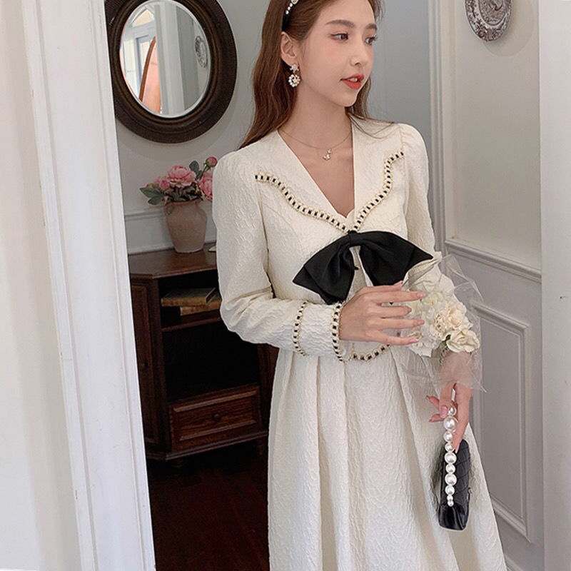 Set Đầm Hai Dây + Áo Khoác Tay Dài Màu Trắng Thiết Kế Thanh Lịch Mới Cho Nữ | BigBuy360 - bigbuy360.vn