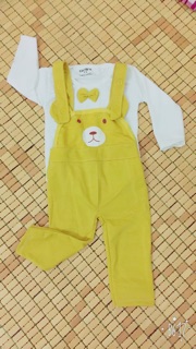 2 set yếm kèm áo carter