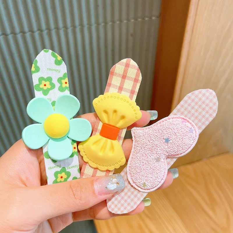 Sét 5 Miếng Dán Cố Định Tóc Gọn Gàng Chống Trượt Không Đau Cho Bé Gái, băng đô dán tóc hoa quả hoạt hình đáng yêu cho bé