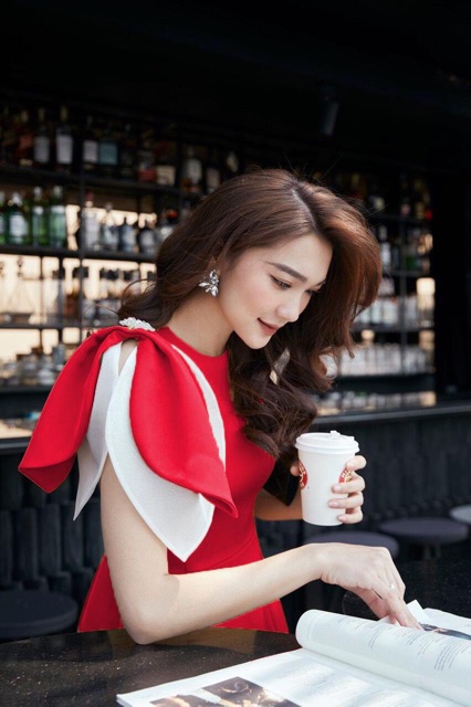 ( ẢNH VÀ VIDEO THẬT1000%) Đầm kết lá phối màu kèm nơ cài đá