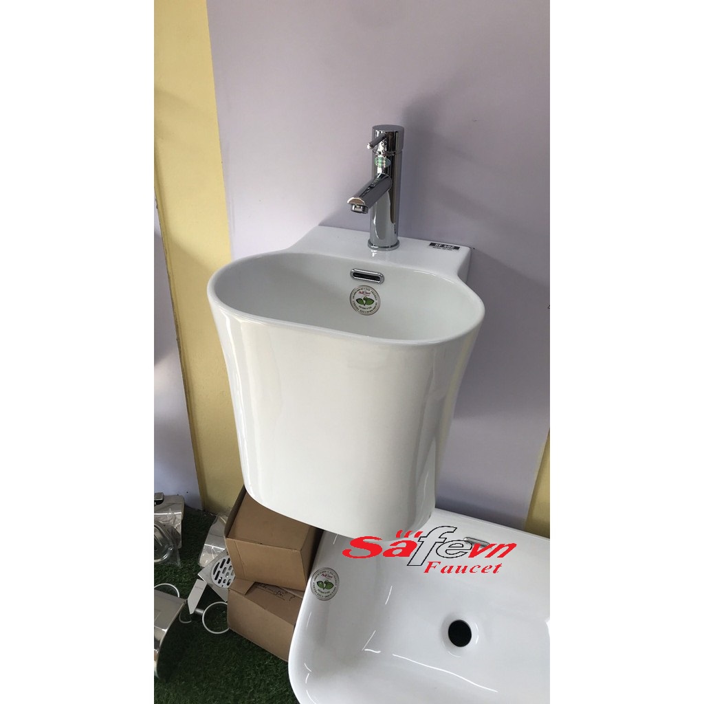 LAVABO LIỀN CHÂN TREO TƯỜNG Safevn SF5700