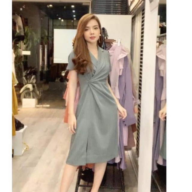 Váy kẻ sọc CChats