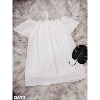 Đầm phối lưới cổ trắng