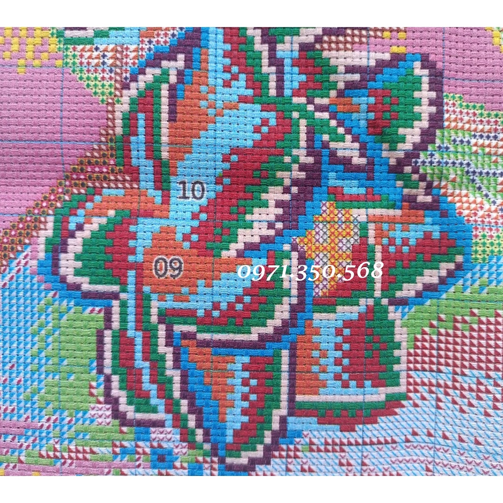 Tranh thêu chữ thập Cá chép dưới trăng AA2013 I 50x92cm