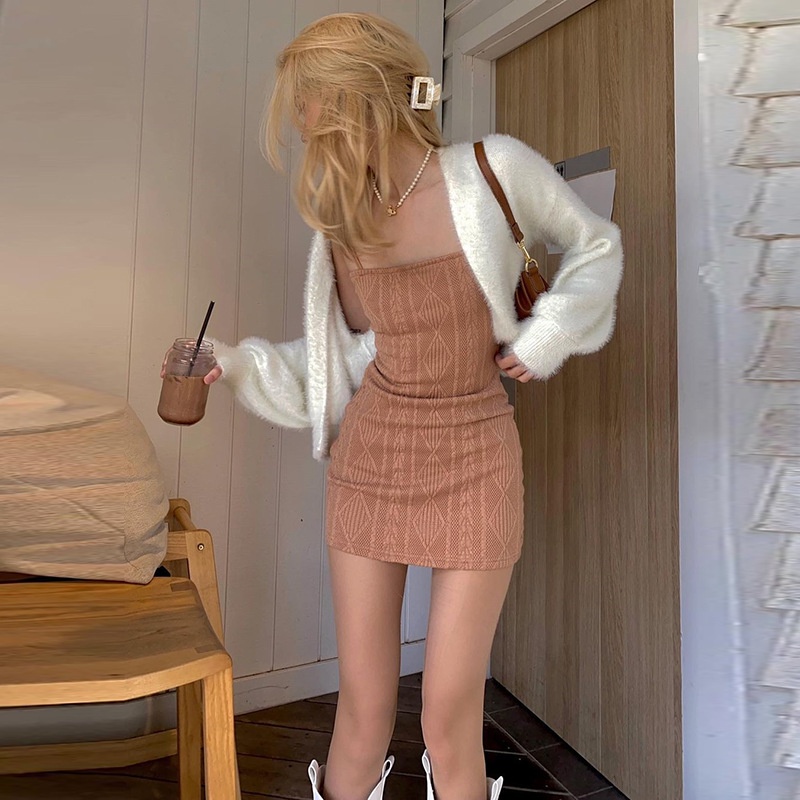 DUNEA Đầm ôm dệt kim trễ vai hoạ tiết hoa thiết kế quyến rũ