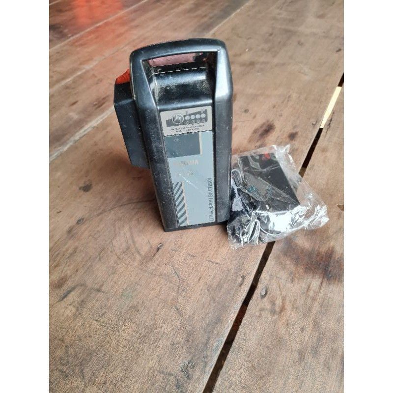 Pin Lắp Xe Đạp Trợ Lực Yamaha Khóa Cạnh , Pin Xe Đạp Trợ Lực Sài Điện 220v , Pin Lắp Xe Đạp Trợ Lực Nhật Bãi