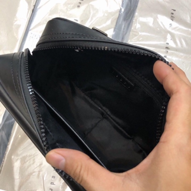 Túi Chéo Pr nam hàng tuồn kho chuẩn size 23x15cm | BigBuy360 - bigbuy360.vn