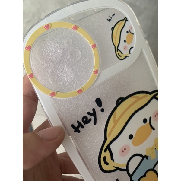 Ốp lưng iphone mềm dẻo viền bo tròn chống sốc trong suốt có hình bé vịt đội nón vàng cute, bo cam độc lạ