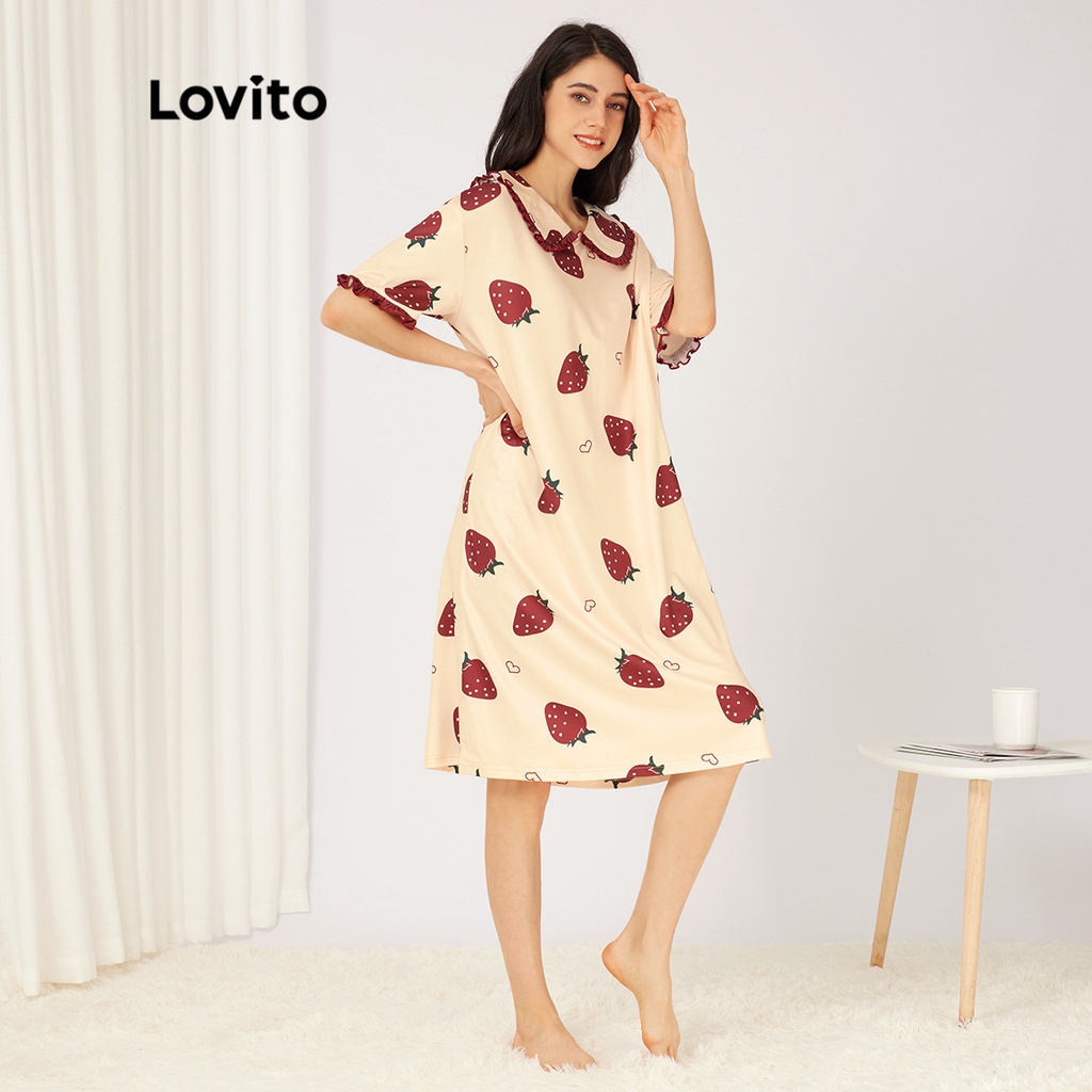 Đầm ngủ Lovito cổ búp bê in họa tiết dâu tây phong cách dễ thương L23AD124 (màu trắng ngà)