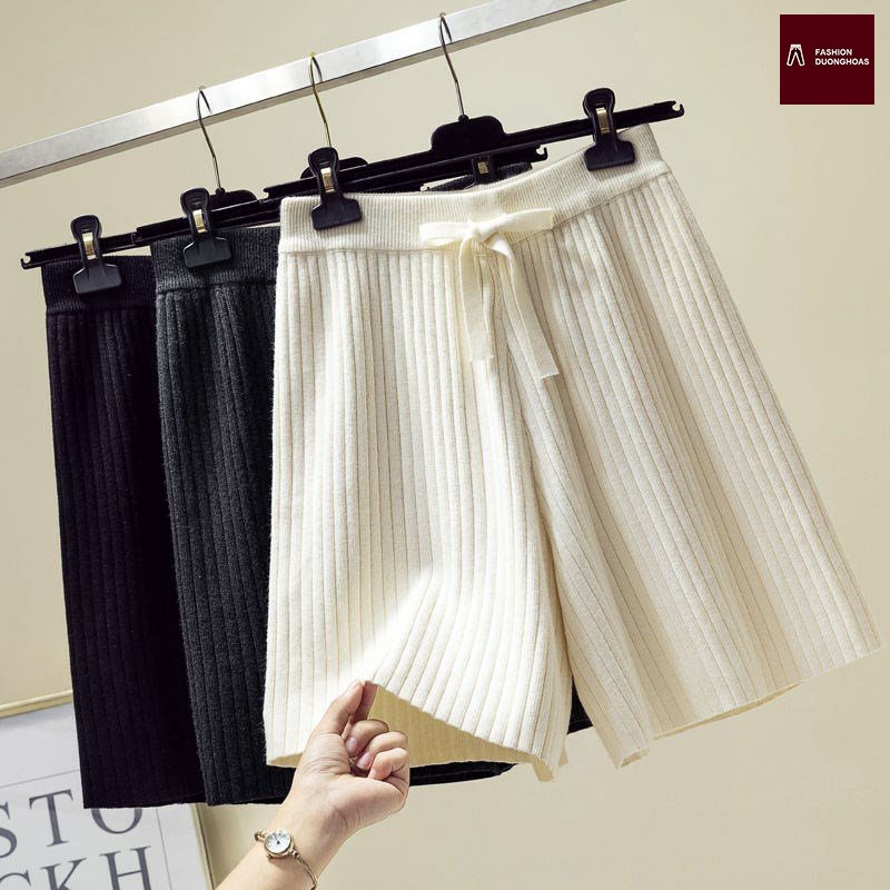Quần đùi nữ thun len tăm tre ống rộng cạp chun co giãn dễ mặc thoải mái dài 52cm 052