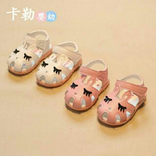 SANDAL TẬP ĐI GIÀY CAO SU MỀM GIÀY DA CAO CẤP CHO BÉ GÁI