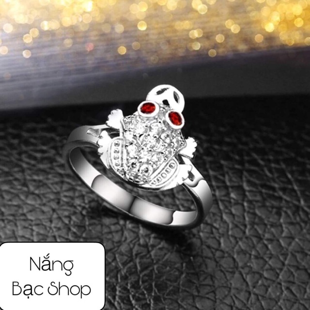 Nhẫn titan ko đen cóc ngặm đồng tiền may mắn
