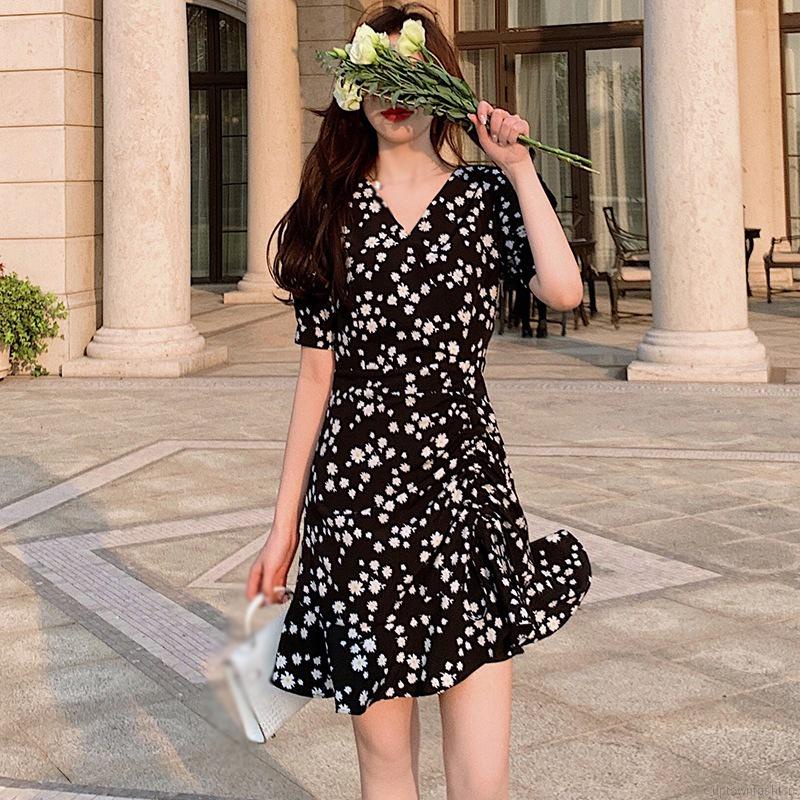 Đầm Hoa Tay Ngắn Cổ Chữ V Dáng Ôm Phong Cách Retro Pháp Thời Trang Mùa Hè