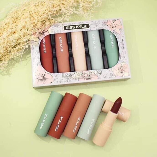 Set son thỏi Kiss Kylie nội địa Trung