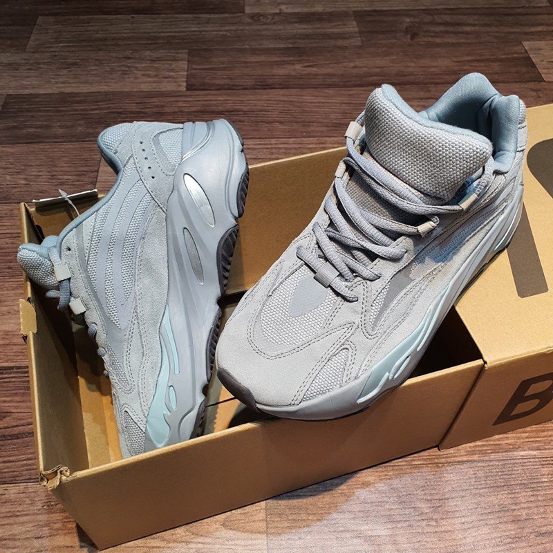 Giày Yz700 H.ospital Blue màu Xanh | BigBuy360 - bigbuy360.vn