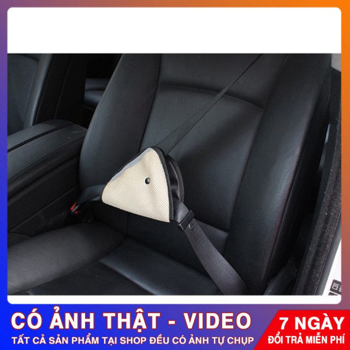 Bộ điều chỉnh dây đai an toàn ô tô xe hơi cho trẻ em