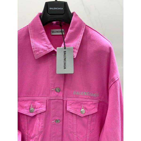 Áo khoác jeans nữ màu hồng cánh sen hot trend thương hiệu Balenciaga cao cấp