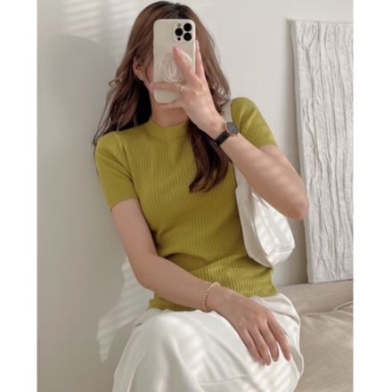 Áo phông nữ cộc tay chất gân tăm co giãn ôm body. Áo thun nữ cộc tay co giãn chất gân tăm đẹp.