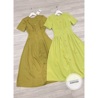 Đầm ly eo cúc dừa cổ tròn 2 màu nâu,xanh cốm