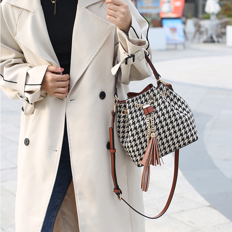 Túi đeo chéo vai IELGY khổ lớn họa tiết caro thời trang sành điệu cho nữ