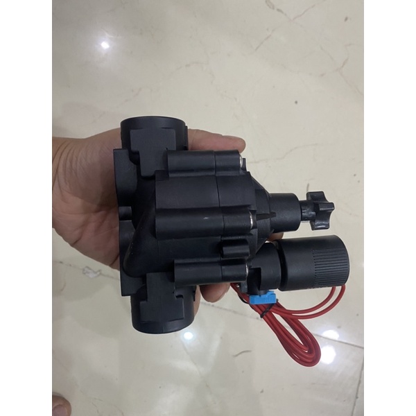 Van điện từ tưới cây ngoài trời