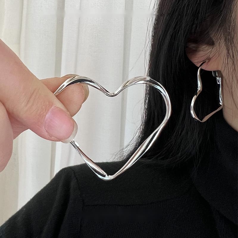 Khuyên tai 19A1520 chuôi bạc 925 hình trái tim sang trọng đơn giản nhẹ nhàng dễ phối đồ