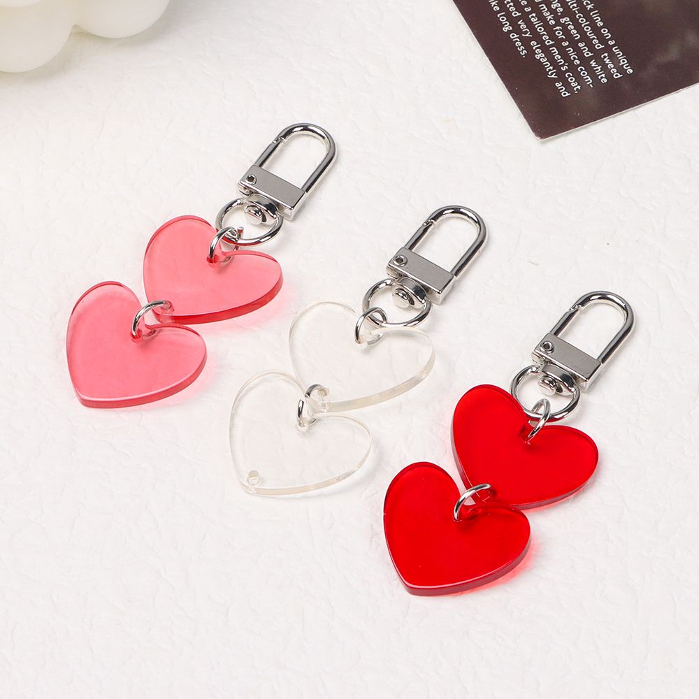 Móc khóa acrylic trong suốt hình trái tim dễ thương