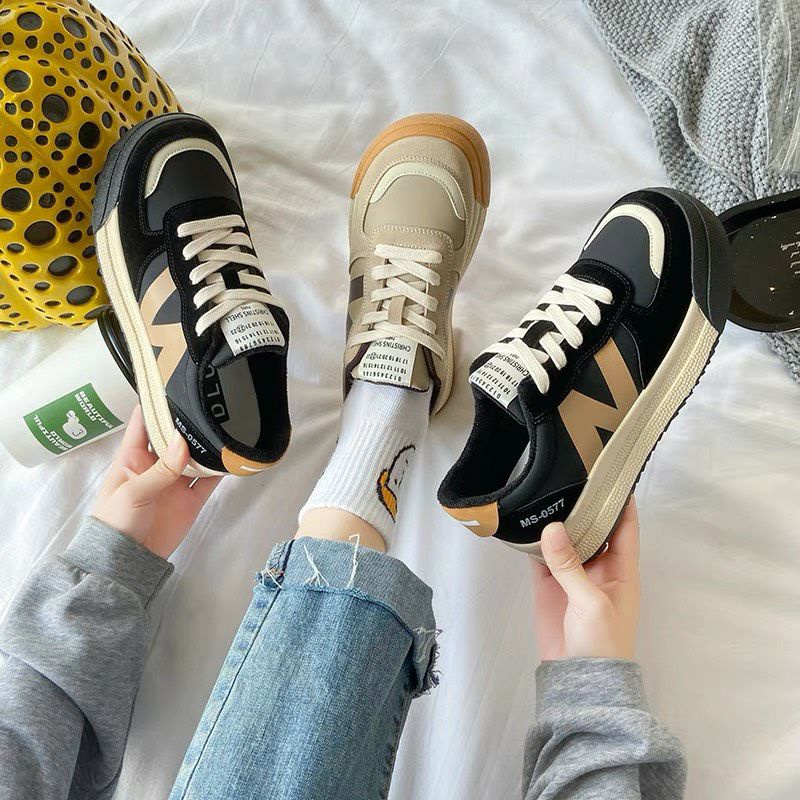 Giày Thể Thao Sneaker Nữ  Viền VN Đế Cao 3cm Mẫu Hot Nhất 2021