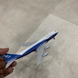 Mô hình Máy bay 747