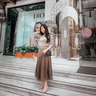 Chân váy lưới loang cá tính