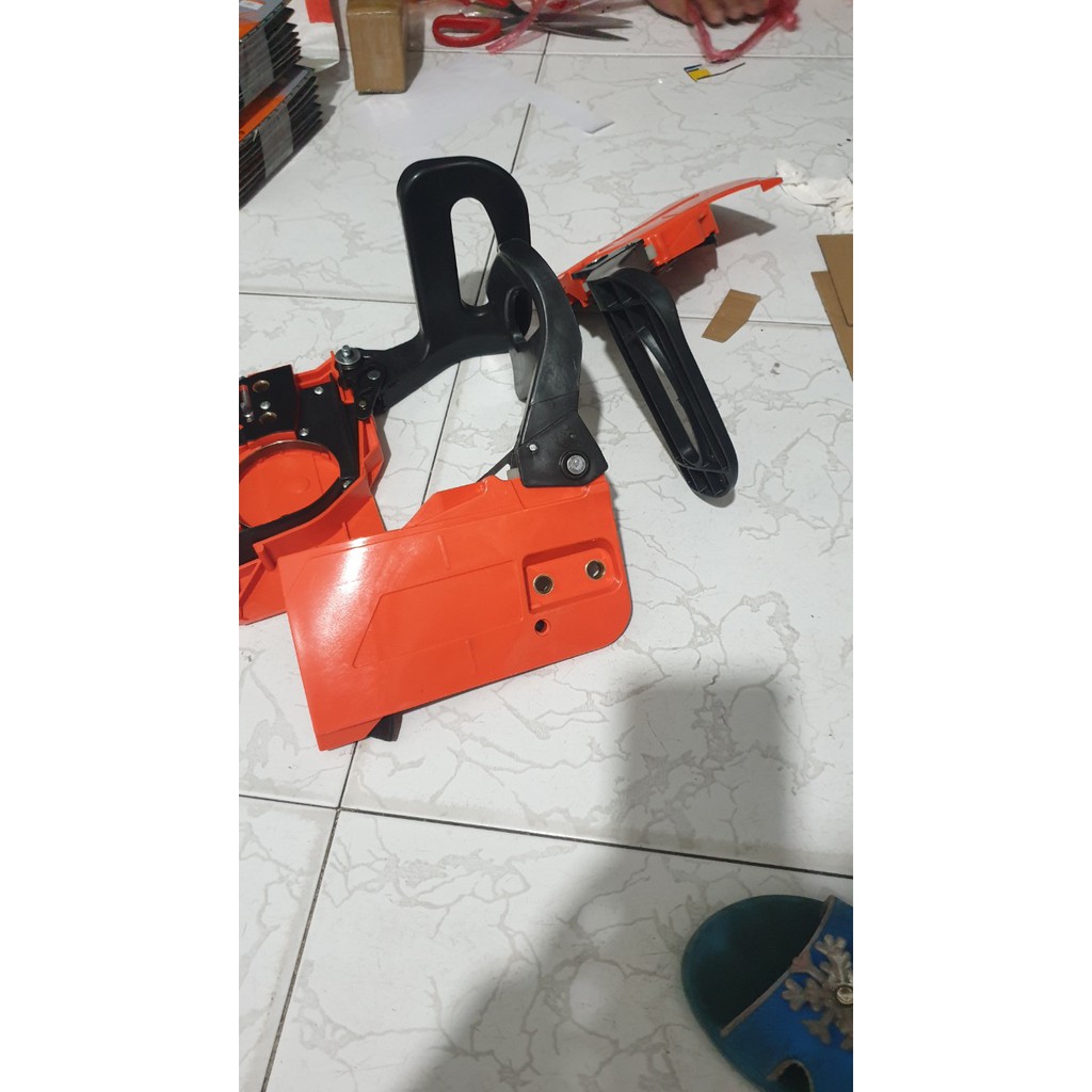 Ốp lam kèm tay thắng máy cưa xích 5200/5800/5900