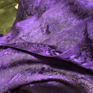 Vải lụa vân hoa