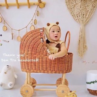 Xe nôi mây đẩy bé, xe đẩy cho bé bằng mây, xe mây décor cho bé, đn trà décor, nội thất mây tre đan