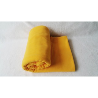 Chăn văn phòng Việt Mốt màu vàng