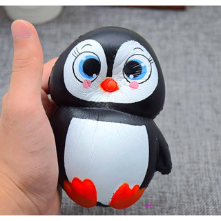 đồ chơi SquiShy chim cánh cụt mập