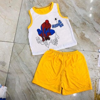 Bộ ba lỗ hình người nhện