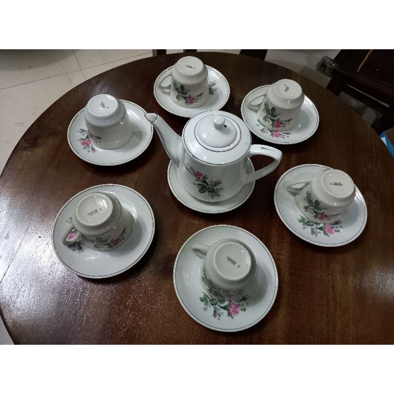 Ấm pha trà, xuyến sứ hoa hồng Hải Dương xưa tồn kho giá gồm 1 ấm