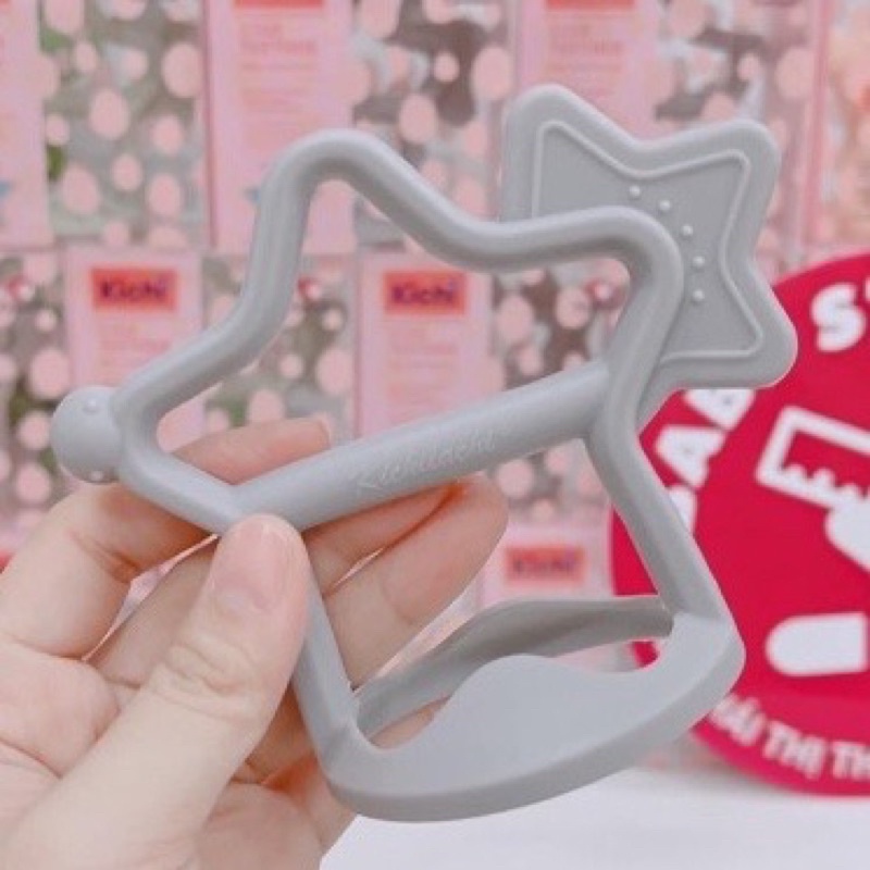 Gặm Nướu silicone mềm hình ngôi sao xỏ đeo tay chống rơi cho Bé Kichilachi Kichi