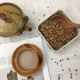 Cốm gạo lứt rong biển ăn liền