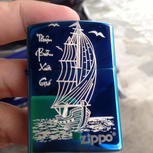 Zippo Thuận buồm xuôi gió