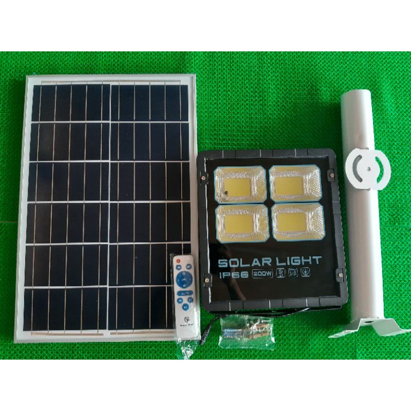 Đèn pha năng lượng Mặt Trời Mayor Wolf 200w _siêu sáng.