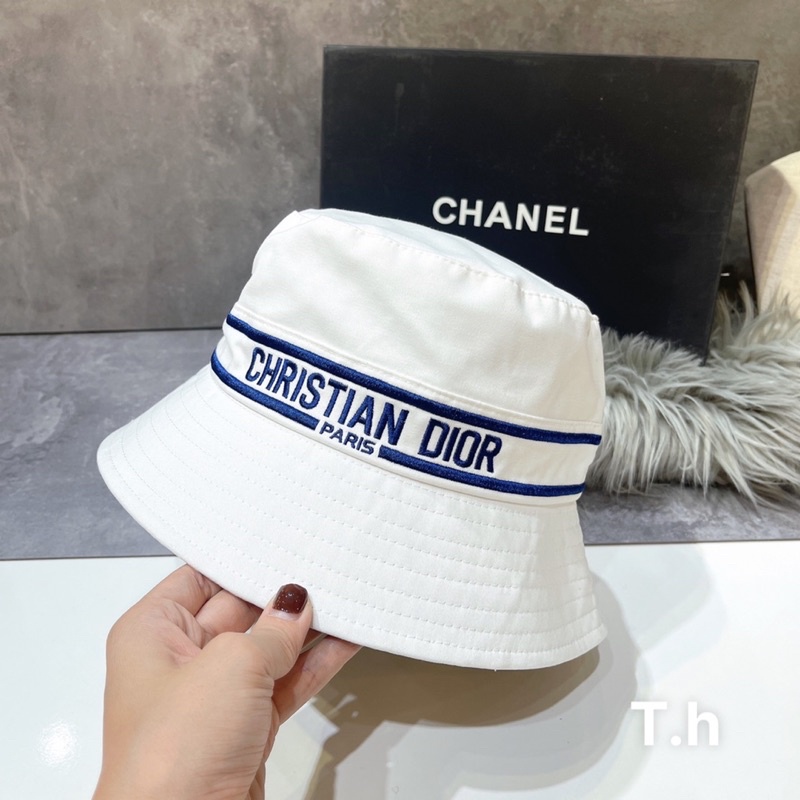 Mũ vành bucket D i o r full tag mác