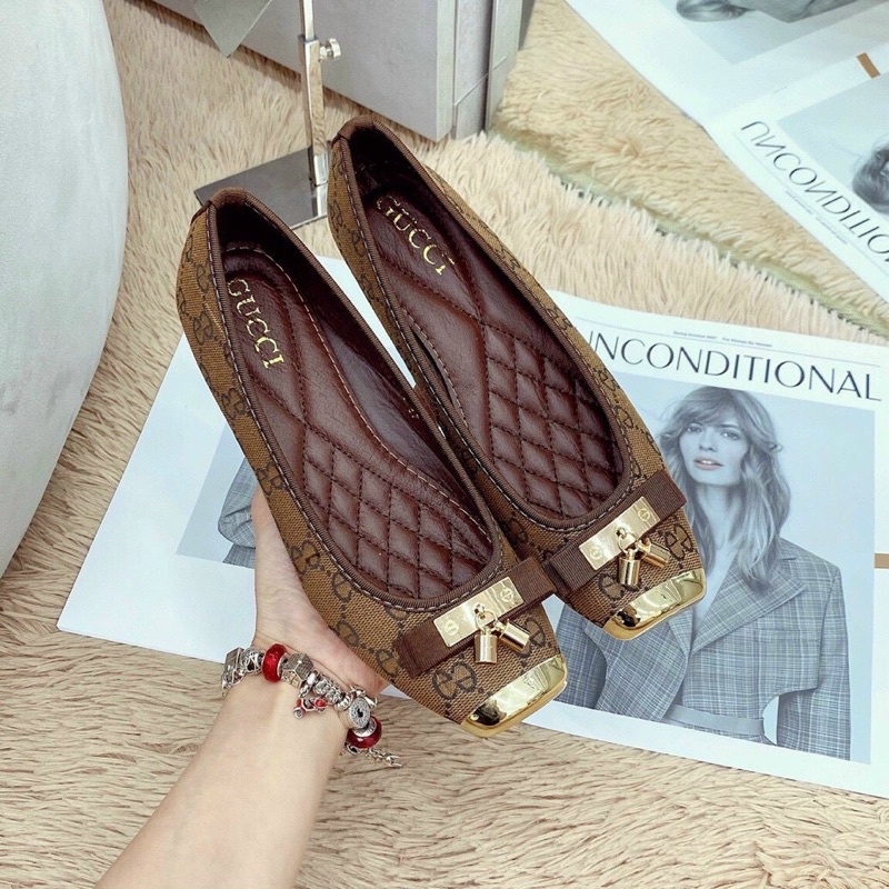 Giày Búp Bê Khoá Lắc Siêu Sang Chảnh Êm Xịn