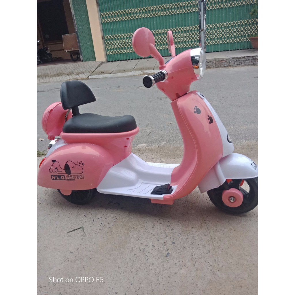 [Trợ giá] XE MÁY ĐIỆN VESPA 3279 CÓ ĐÈN VÀ NHẠC